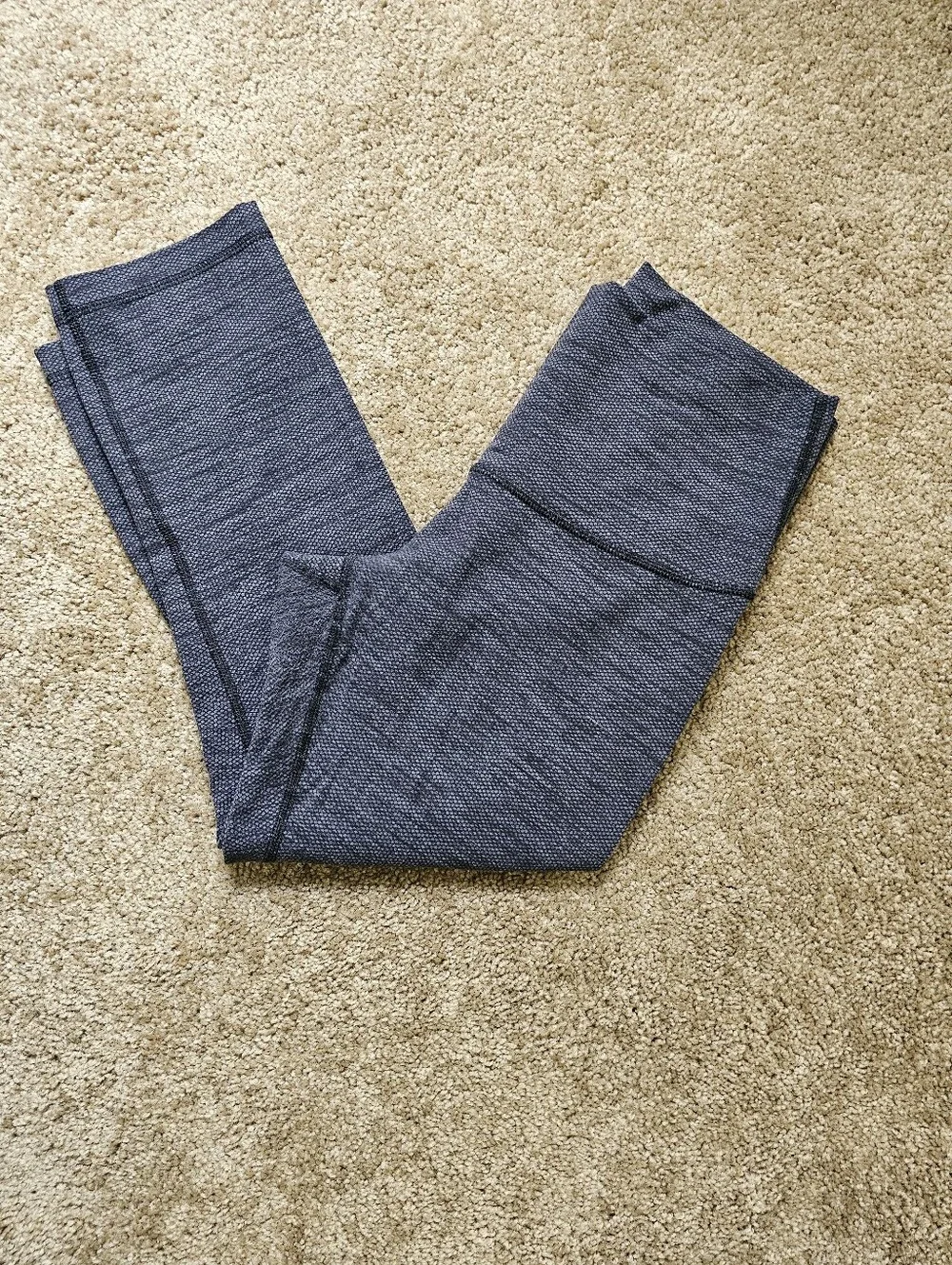 Lululemon High-Rise Heathered Capri Leggings - Dark Gray Size 8